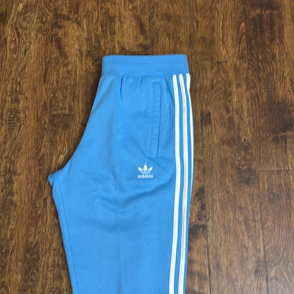 Adidas Multi Sport Joggers Size L - Picture 3 of 17